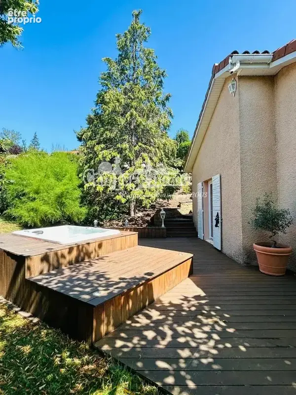 Grande maison hauteurs de Tarare - photo 8