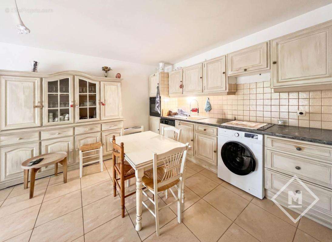 Appartement à MARSEILLE-9E