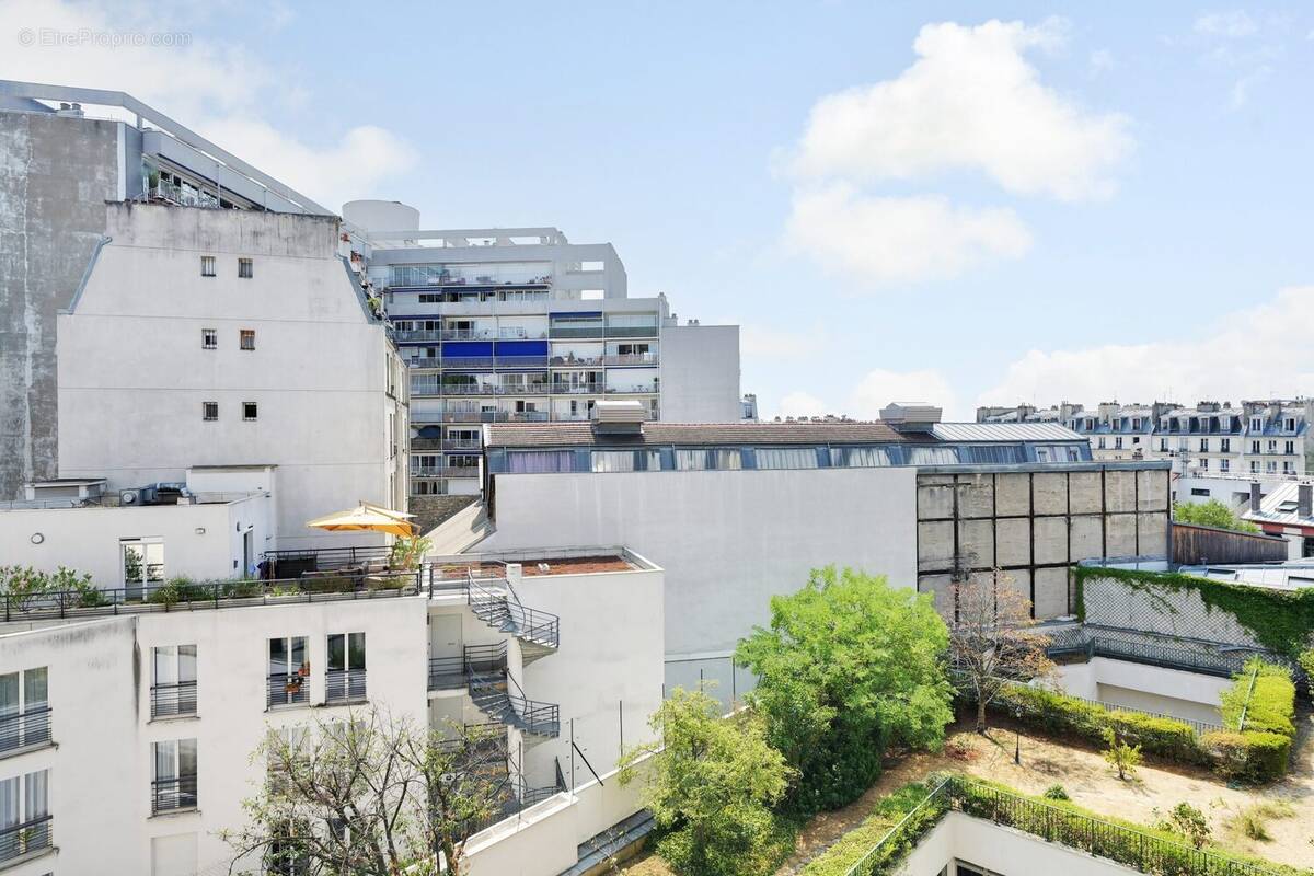 Appartement à PARIS-10E
