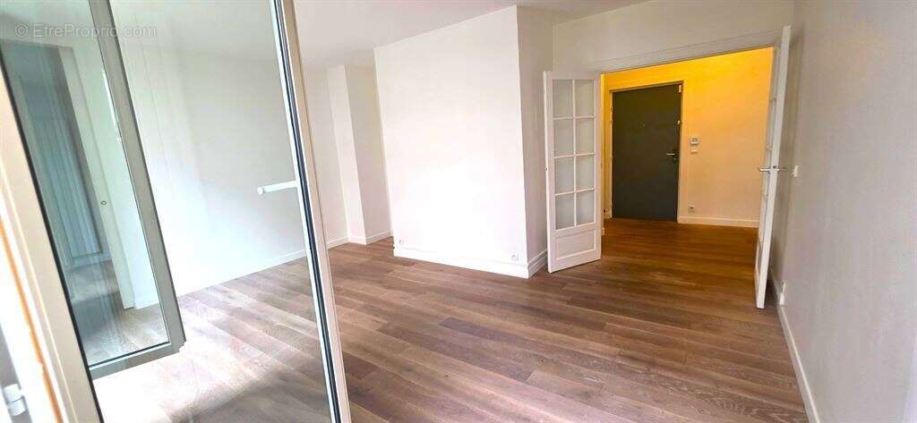 Appartement à LEVALLOIS-PERRET