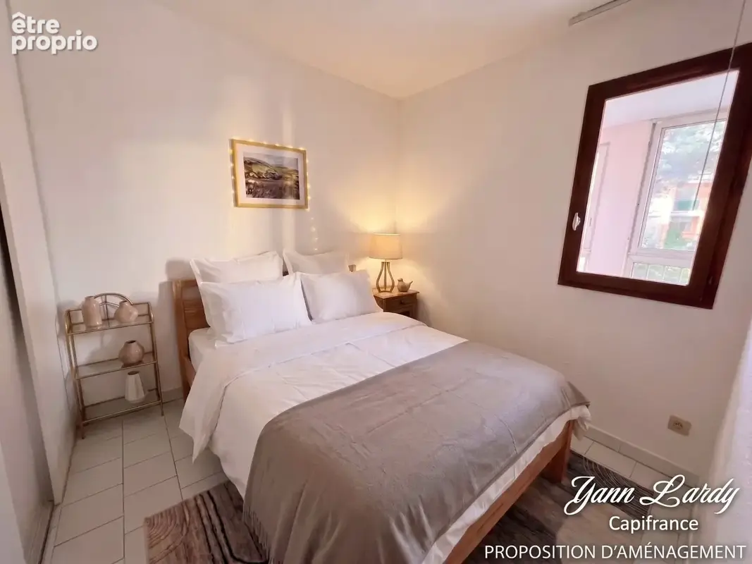 Le cap d’agde – appartement meublé avec vraie cabine fermée à fenêtre  grande loggia fermée modulable 10 m²  vue jardin & piscin - photo 6