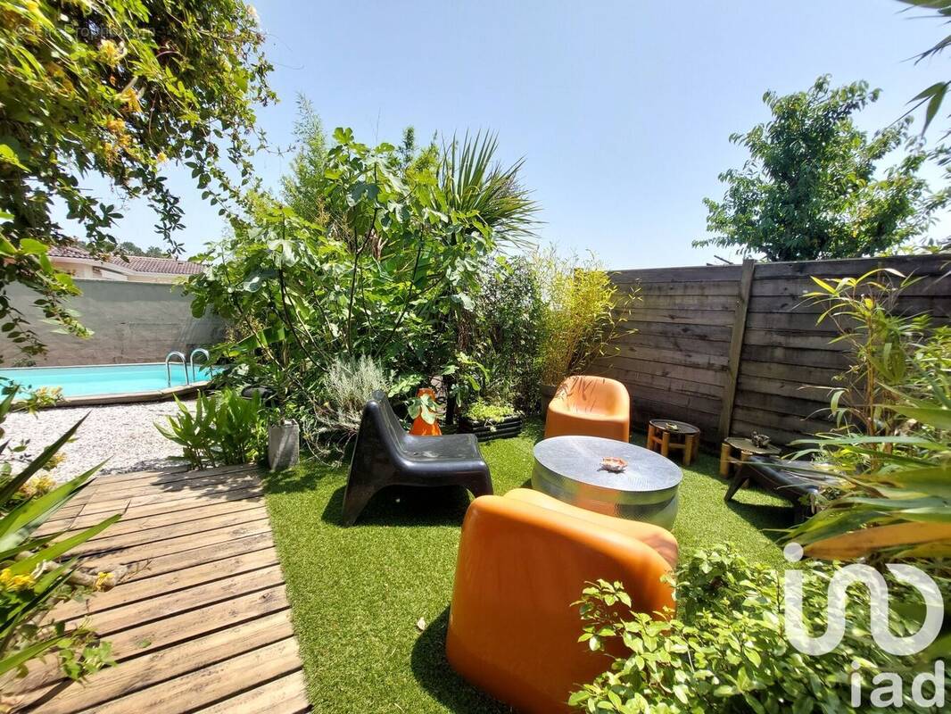 Photo 1 - Maison à OEYRELUY