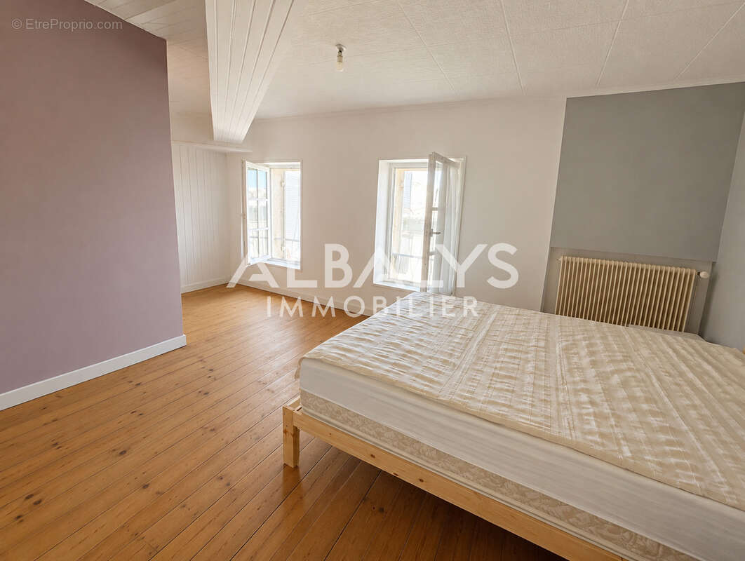 Idéal pour une famille, voir un investisseur. - photo 4