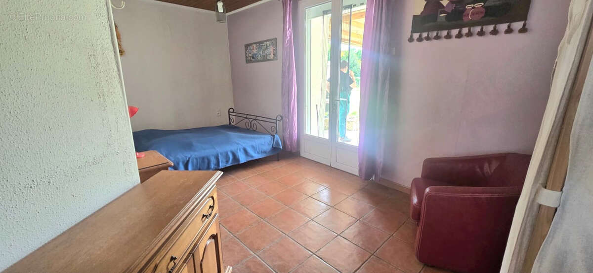 Maison à SAINT-CYR-EN-TALMONDAIS