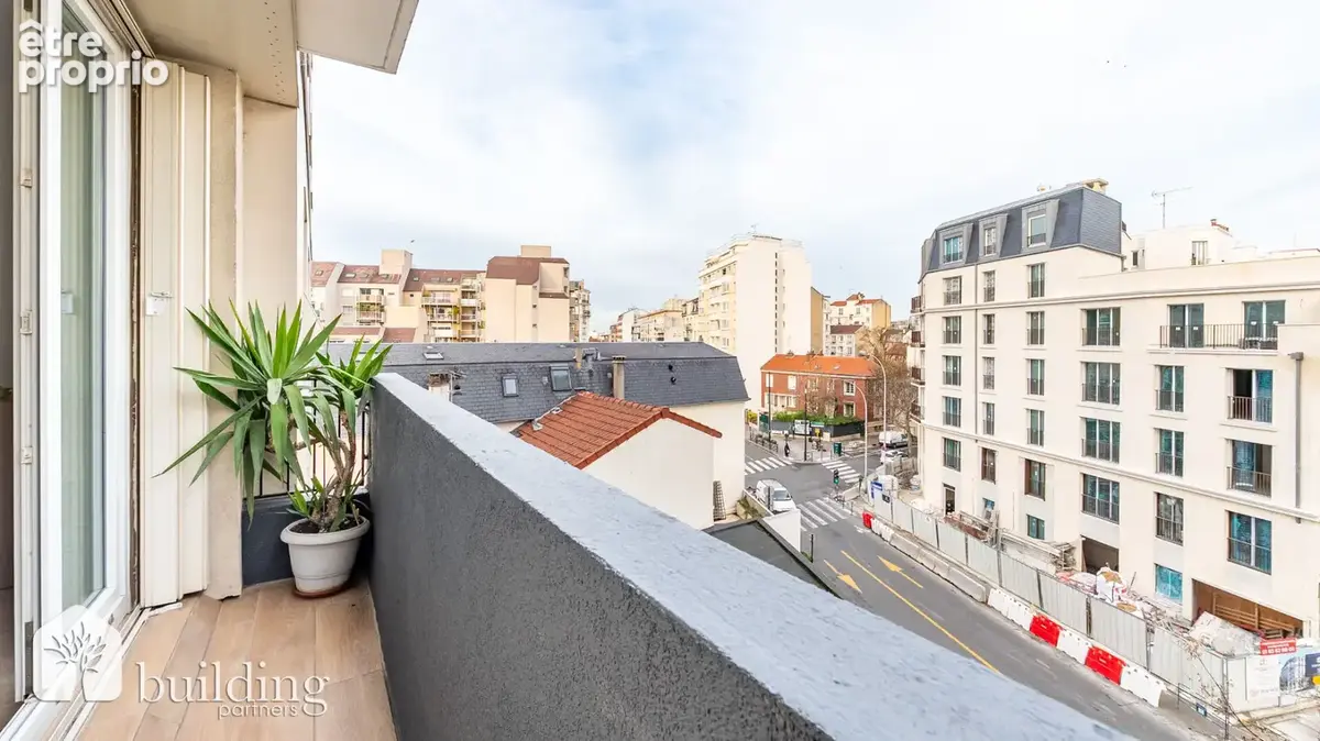 Appartement à COURBEVOIE