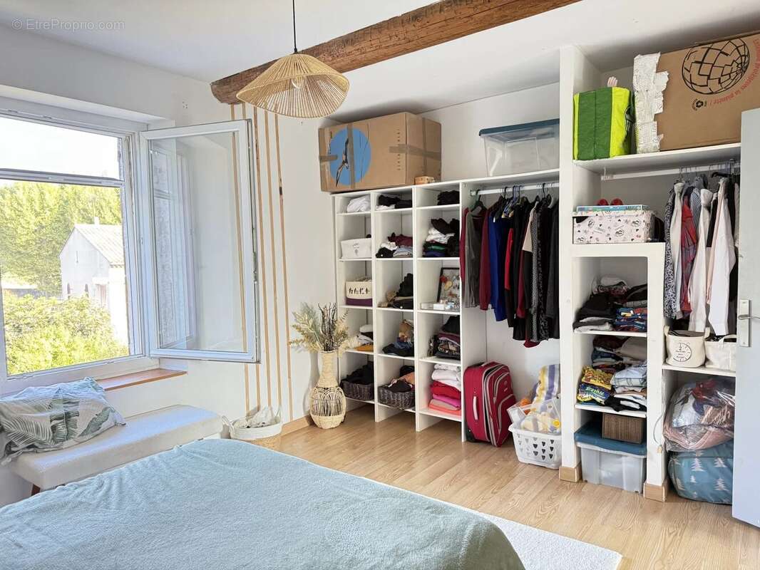 Appartement à BESSE-SUR-ISSOLE