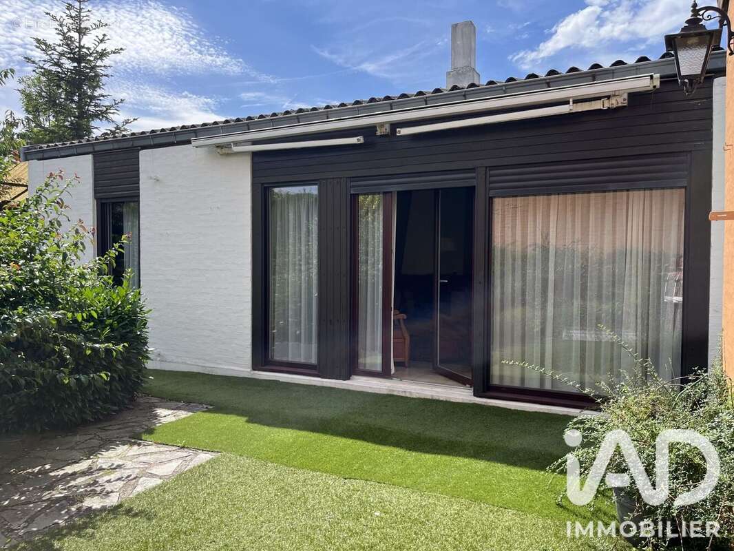 Maison 117 m² à Valenciennes  - photo 2