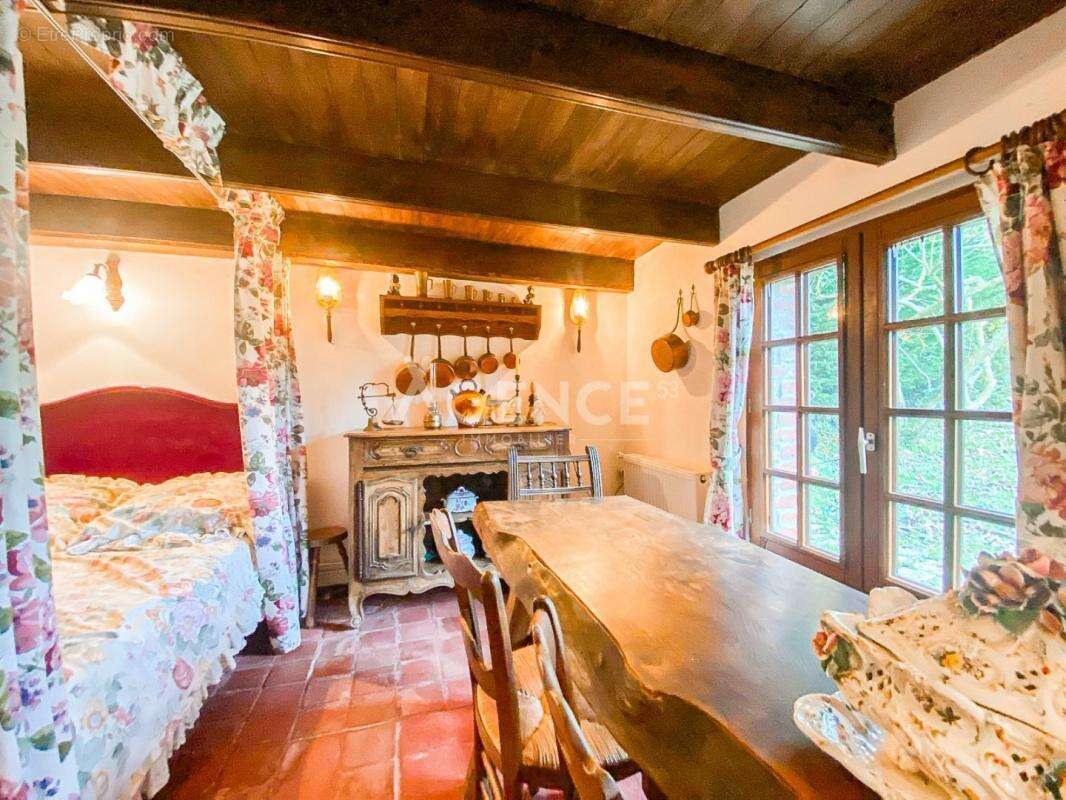 Maison à RECQUES-SUR-HEM