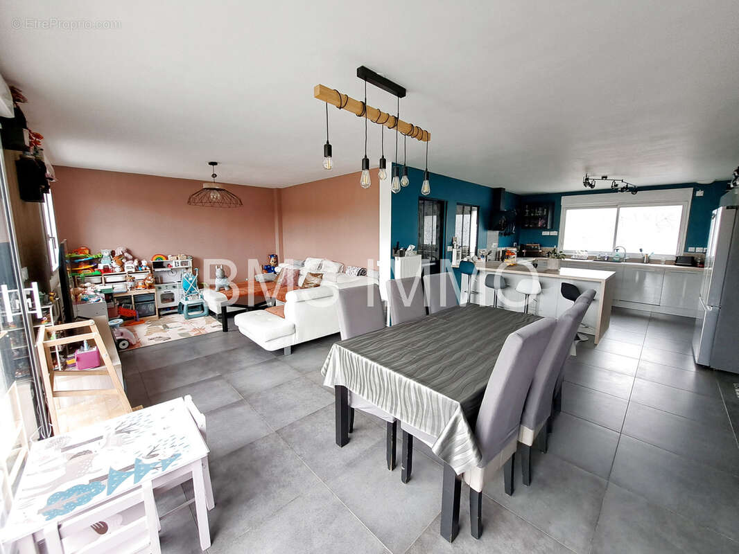 Maison à THUMERIES