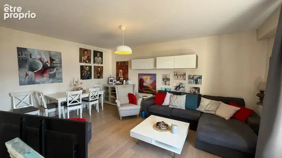GRENOBLE – T3 de 87 m² – 8e étage – Balcon – Cave - photo 4