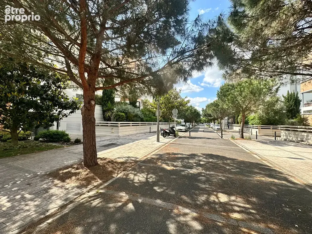 Sept Deniers - T2 avec Terrasse et Parking - photo 5