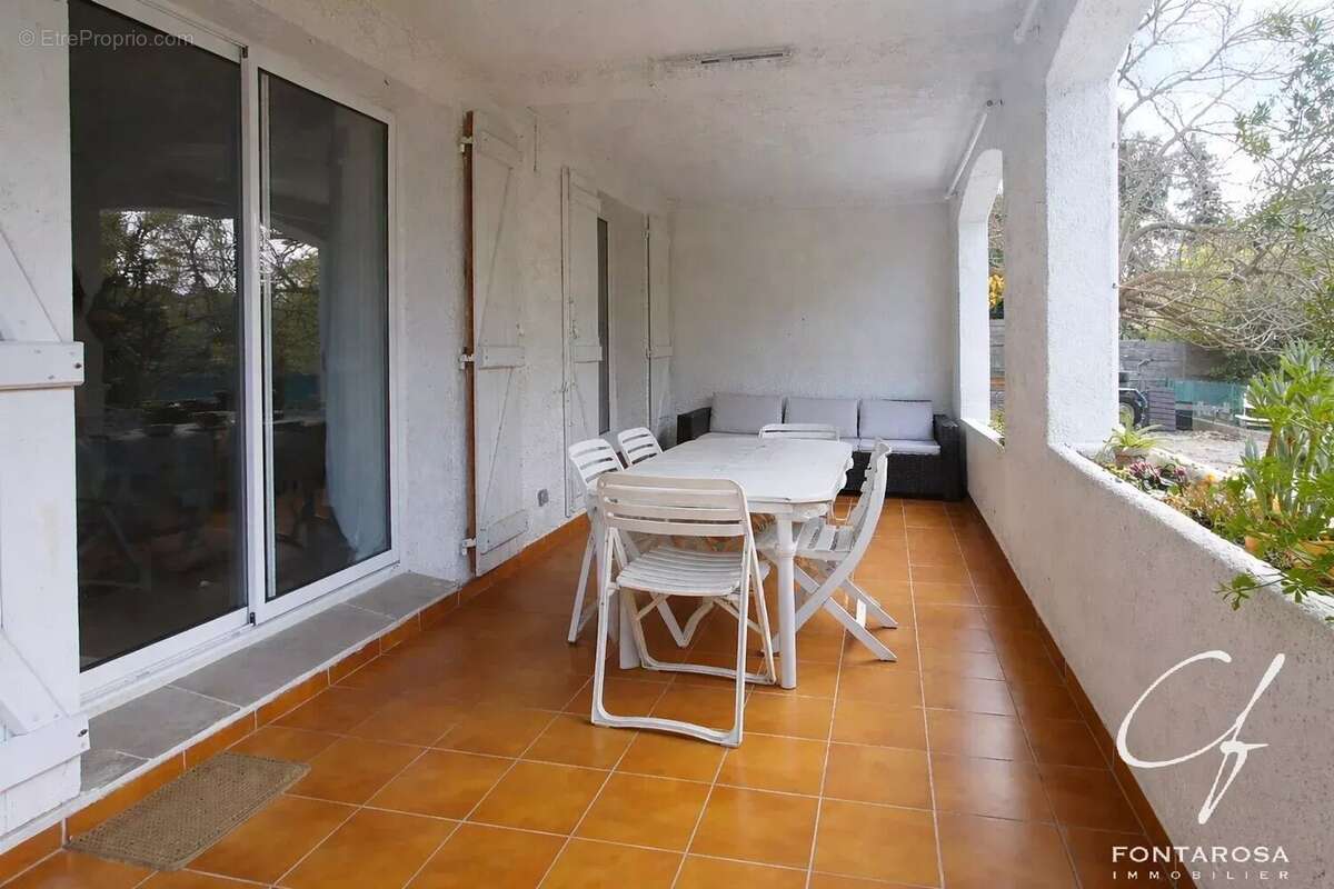 Maison à FREJUS