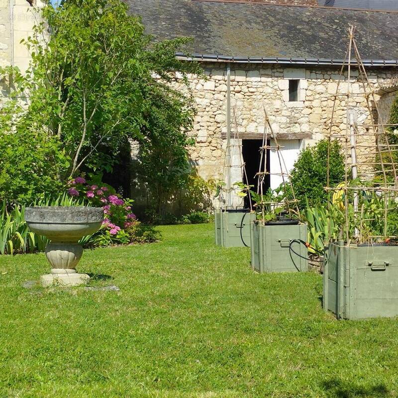 Maison à SAINT-EPAIN