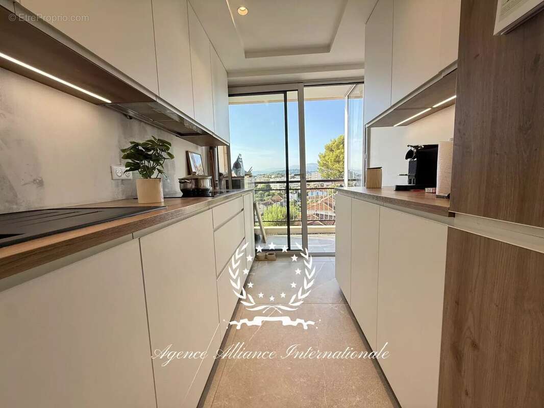 Appartement à LE CANNET