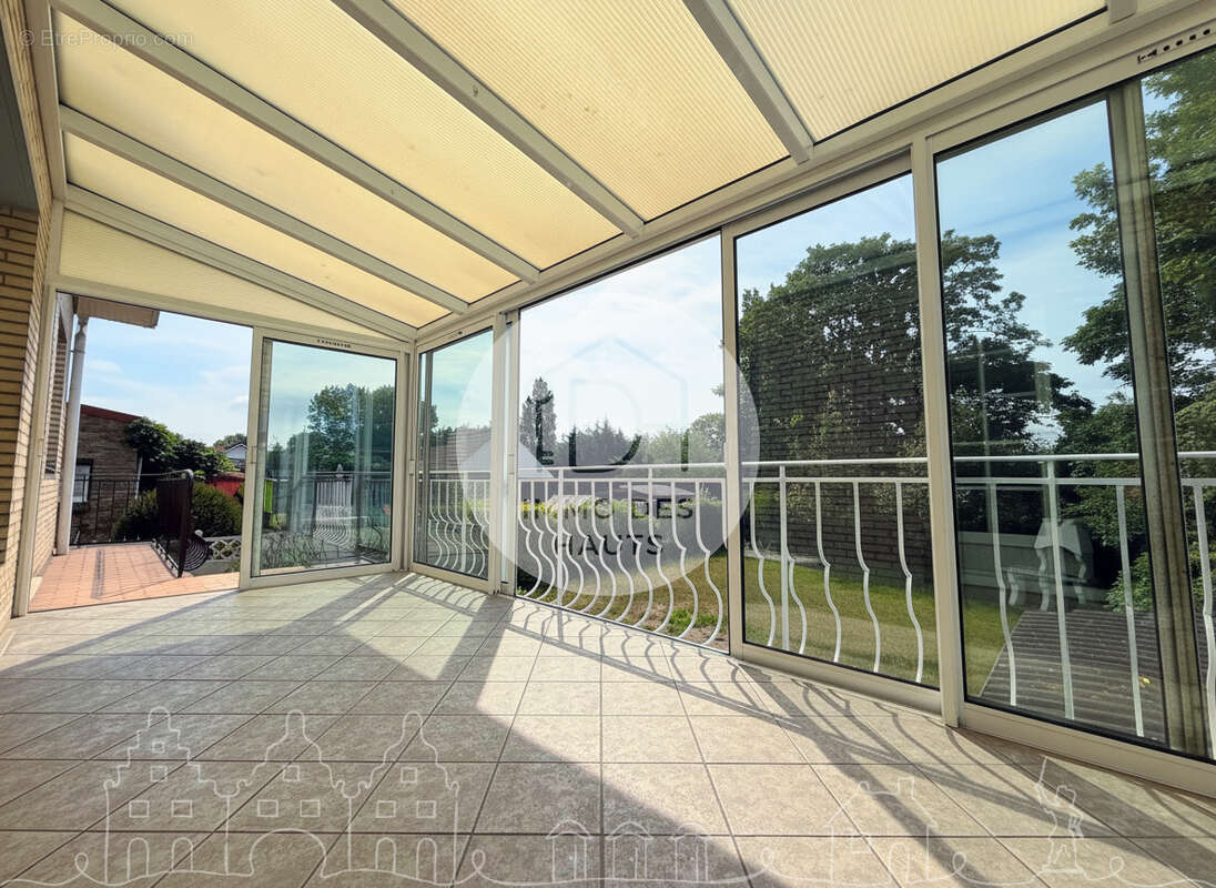 Maison individuelle, 3 chambres, véranda et sous-sol intégral - photo 4