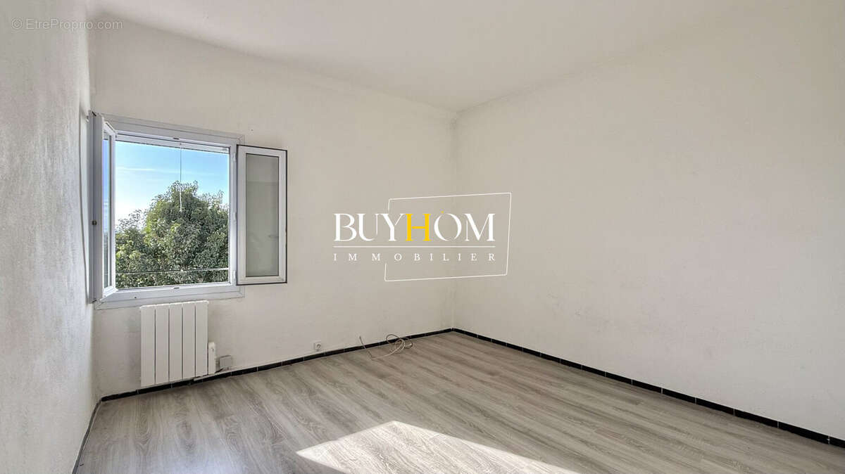 Maison à L'ISLE-SUR-LA-SORGUE