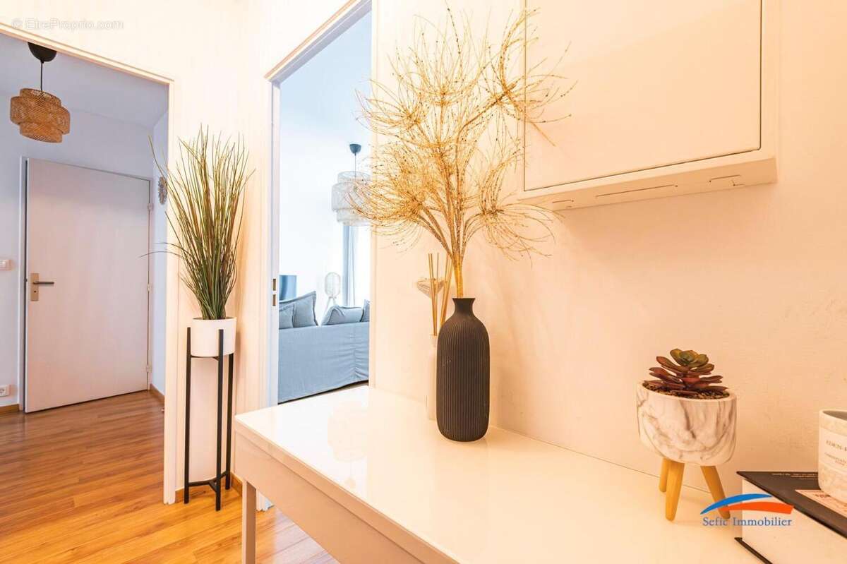   - Appartement à REIMS