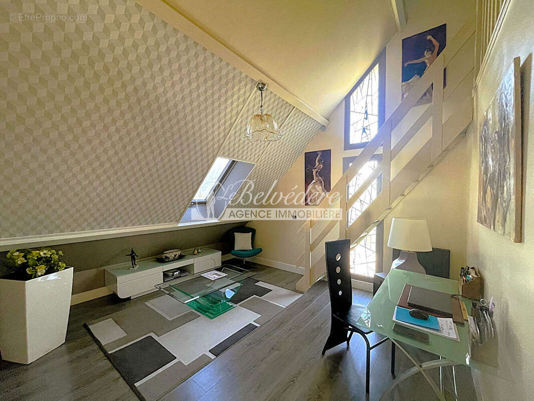 MAISON CHAUVRY - 8 pièce(s) - 267 m2 - photo 12