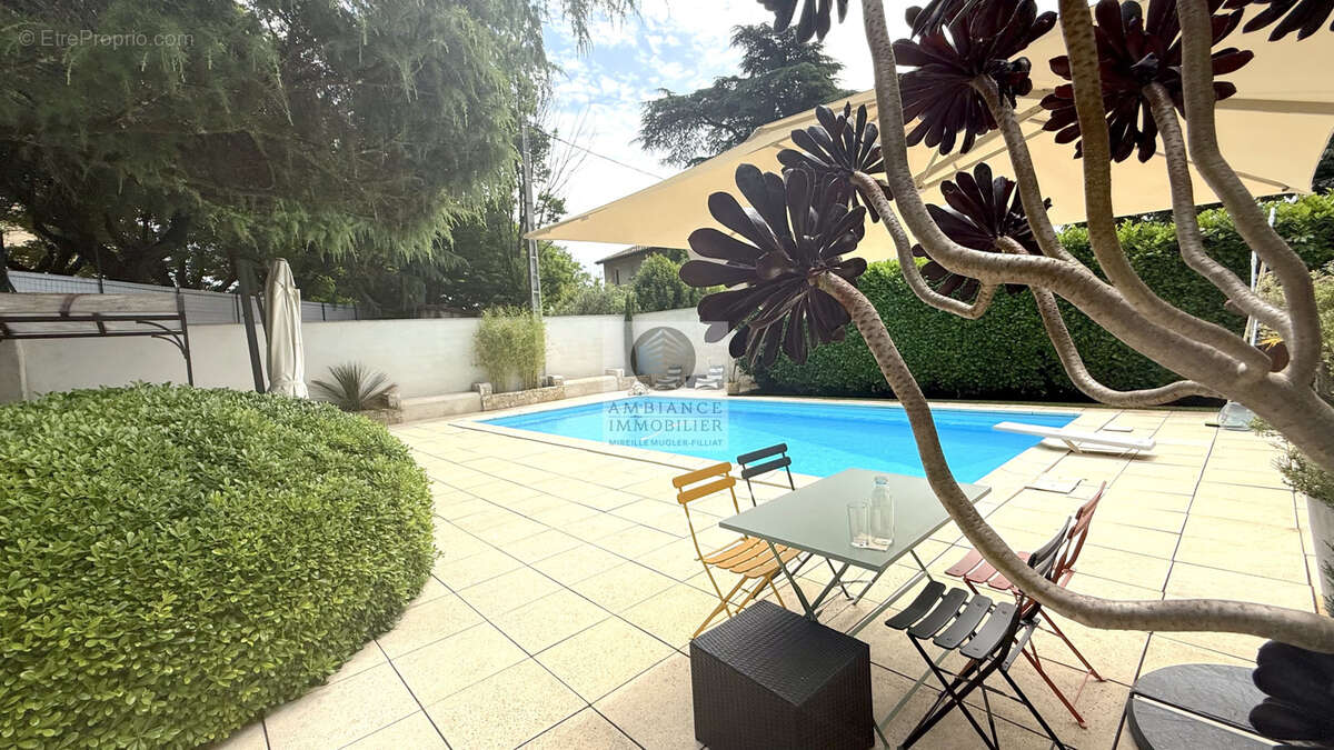 Maison à LA VOULTE-SUR-RHONE