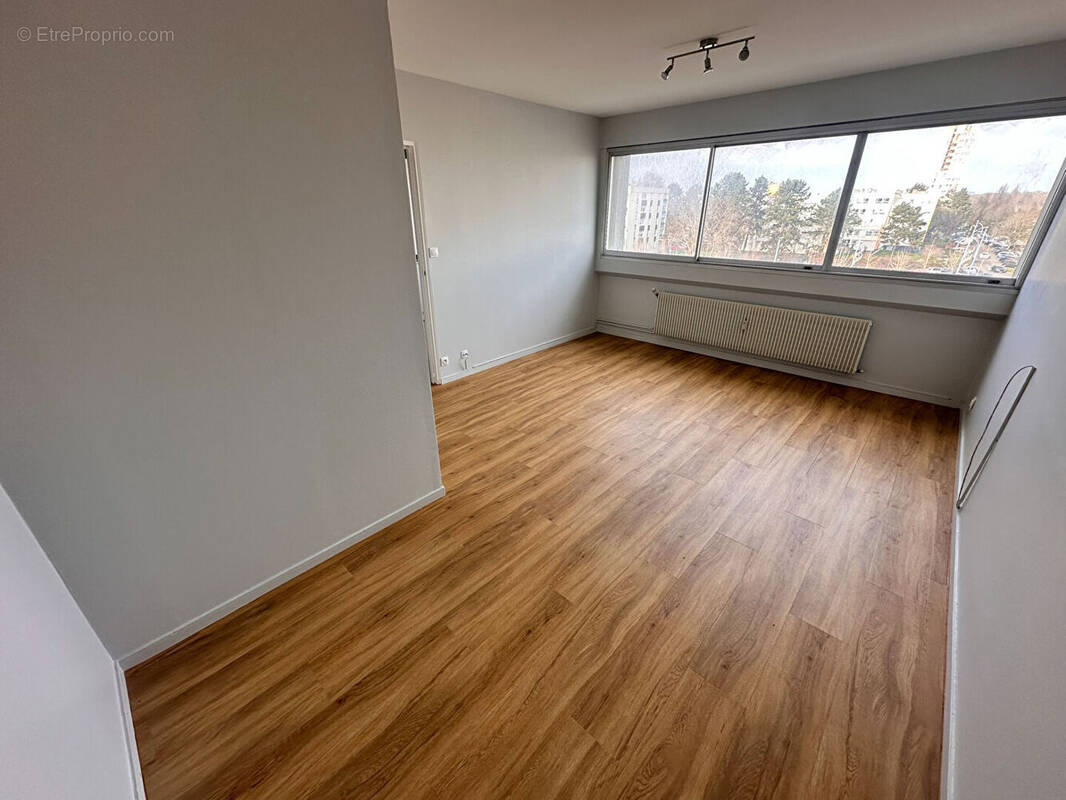 Appartement à HEROUVILLE-SAINT-CLAIR