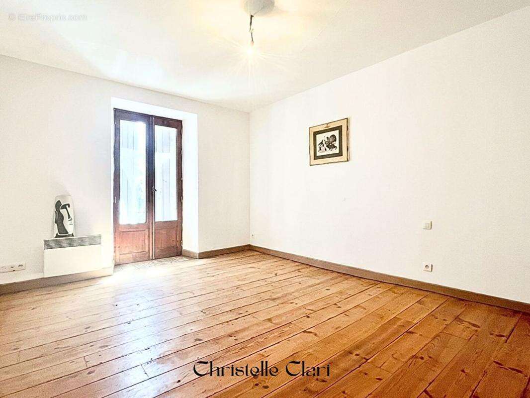 Maison de village 6 pièces 138 m2, située à  Villepinte - photo 8