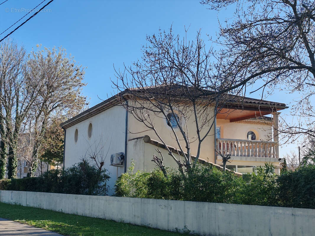 Maison à LIVRON-SUR-DROME