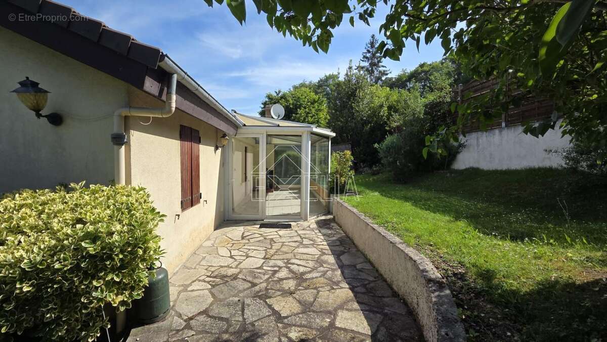 Maison à MANTES-LA-VILLE