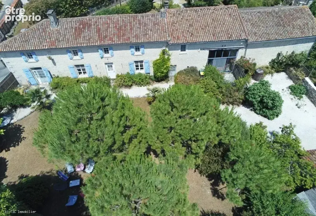 Magnifique Maison Avec Piscine Intérieur et Studio - photo 2