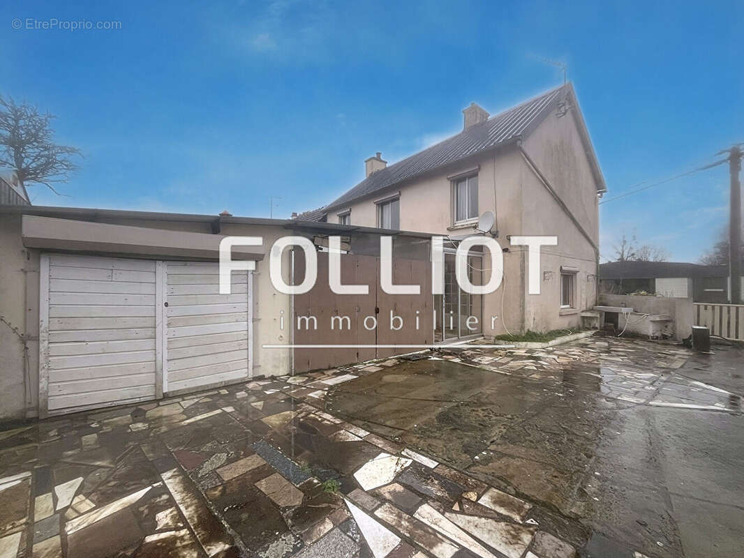 Maison à LINGREVILLE