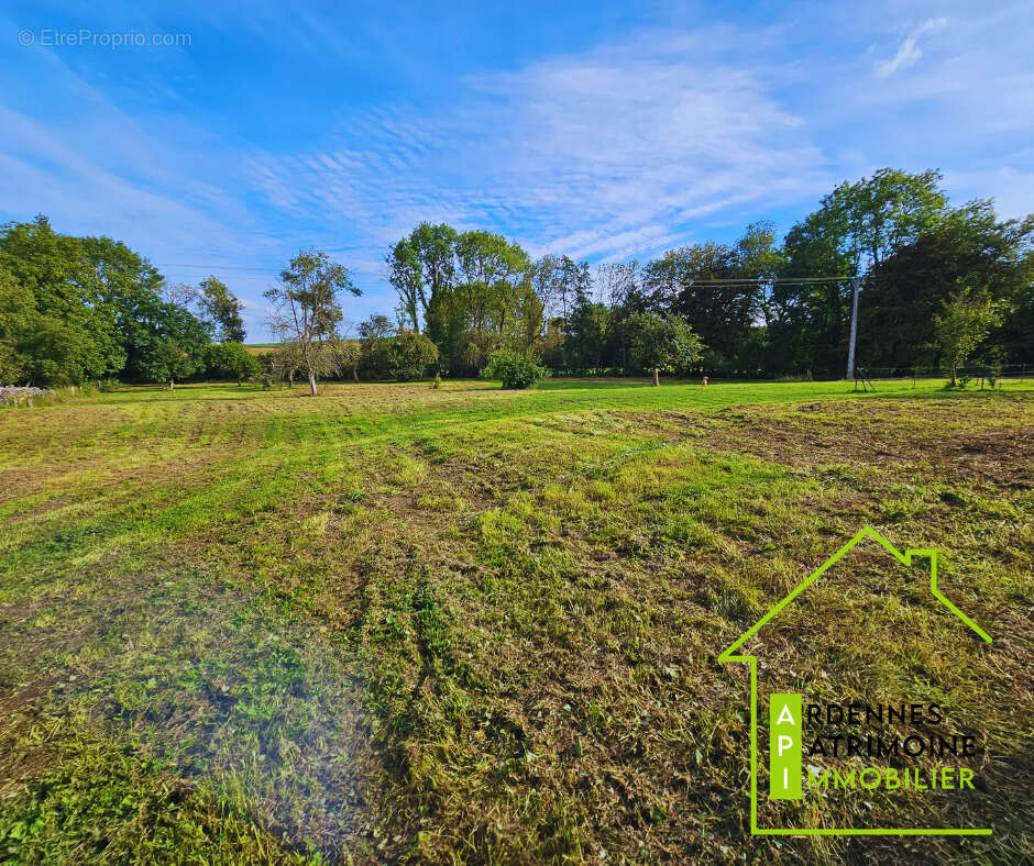Autre à AUTRECOURT-ET-POURRON