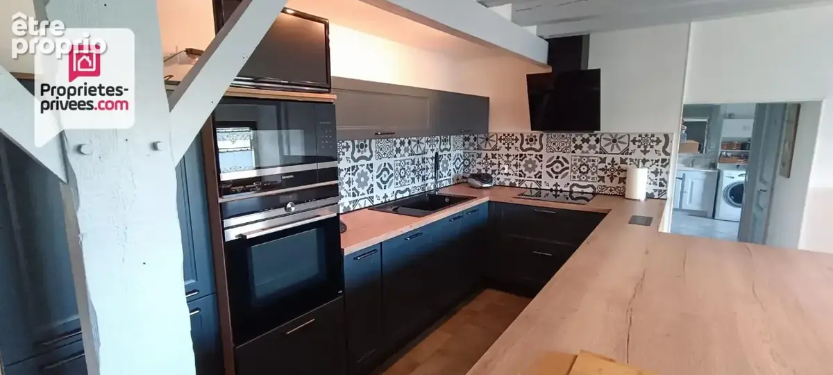 Maison de caractère . 214 m² habitables - photo 3