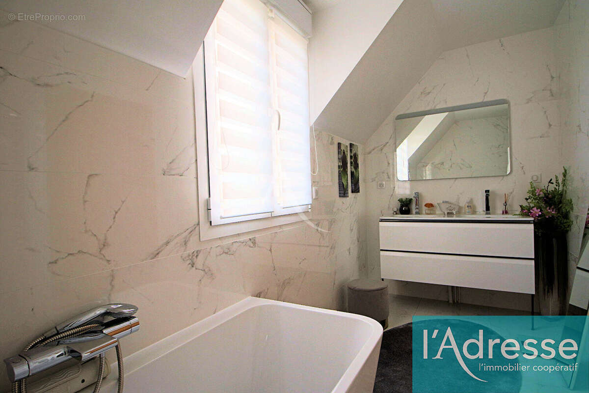 Maison à VIRY-CHATILLON