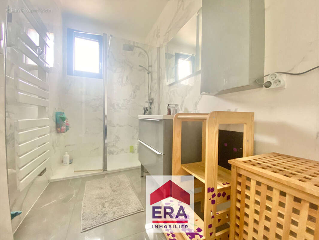 Maison à SARTROUVILLE