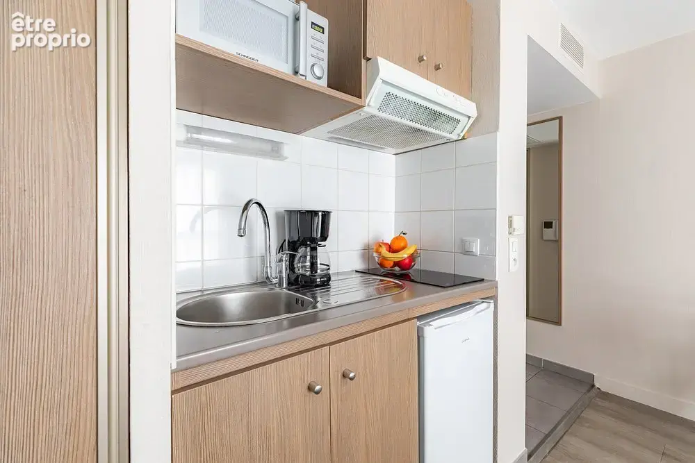 INVESTISSEMENT LOCATIF  MARSEILLE - Résidence Appart'City Marseille Euromed - 7.14%  de rentabilité. - photo 3