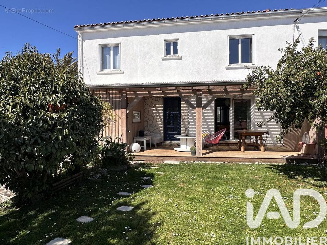 Photo 1 - Maison à LA ROCHELLE