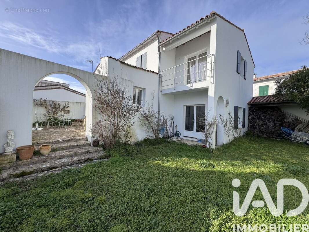 Photo 9 - Maison à LES PORTES-EN-RE