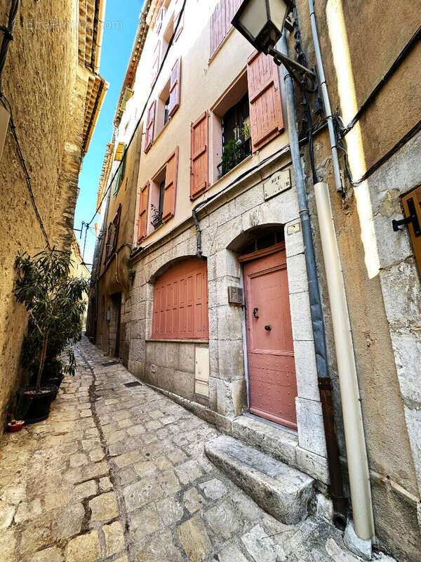 Appartement à CALLIAN