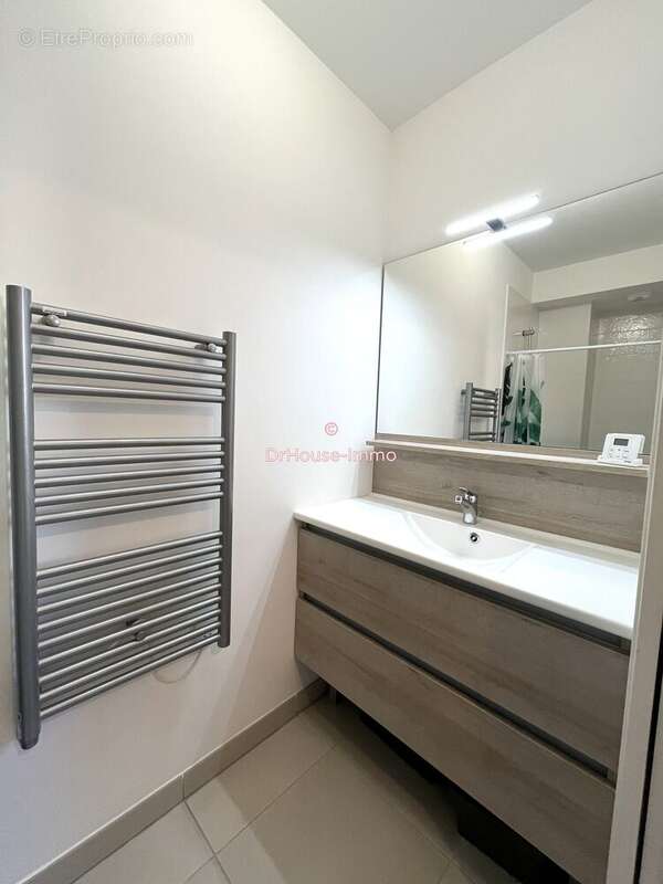 Appartement à SAINT-CYR-SUR-MER