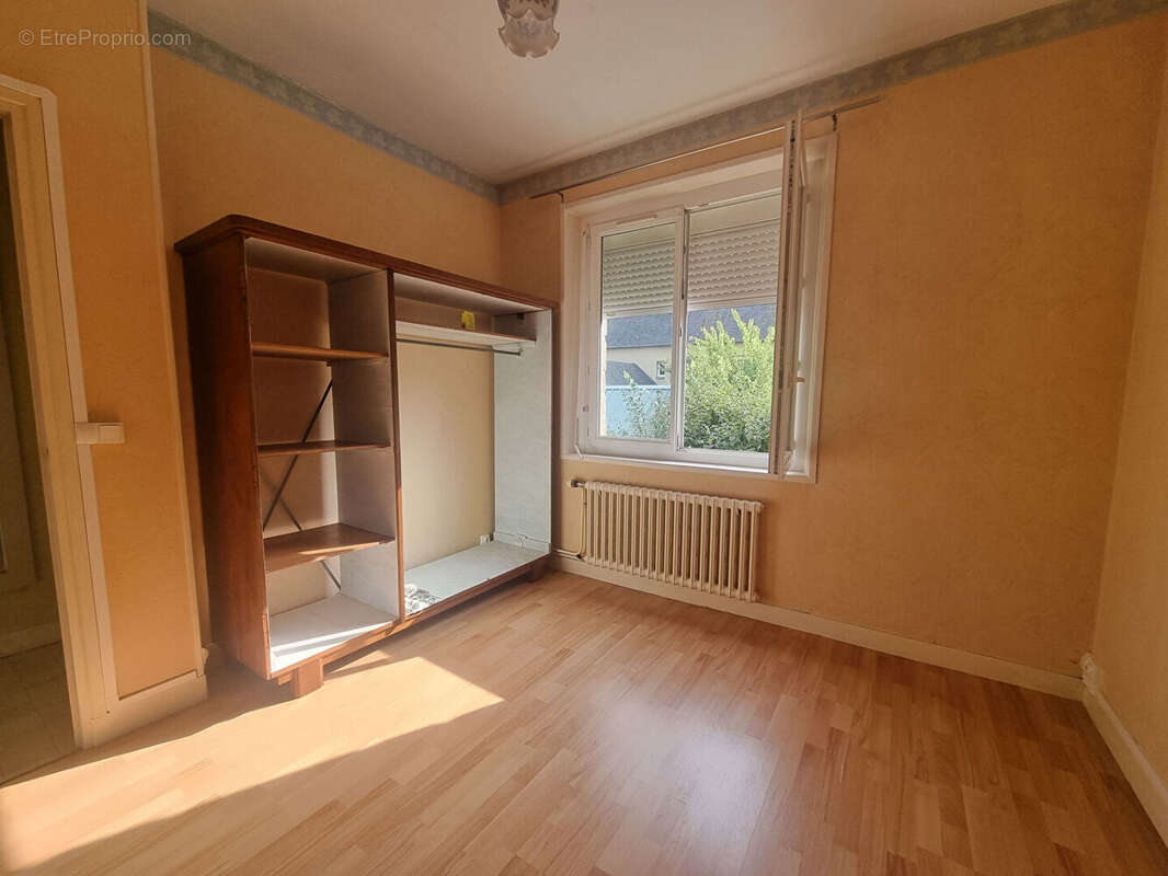 Appartement à SAINT-HILAIRE-DU-HARCOUET