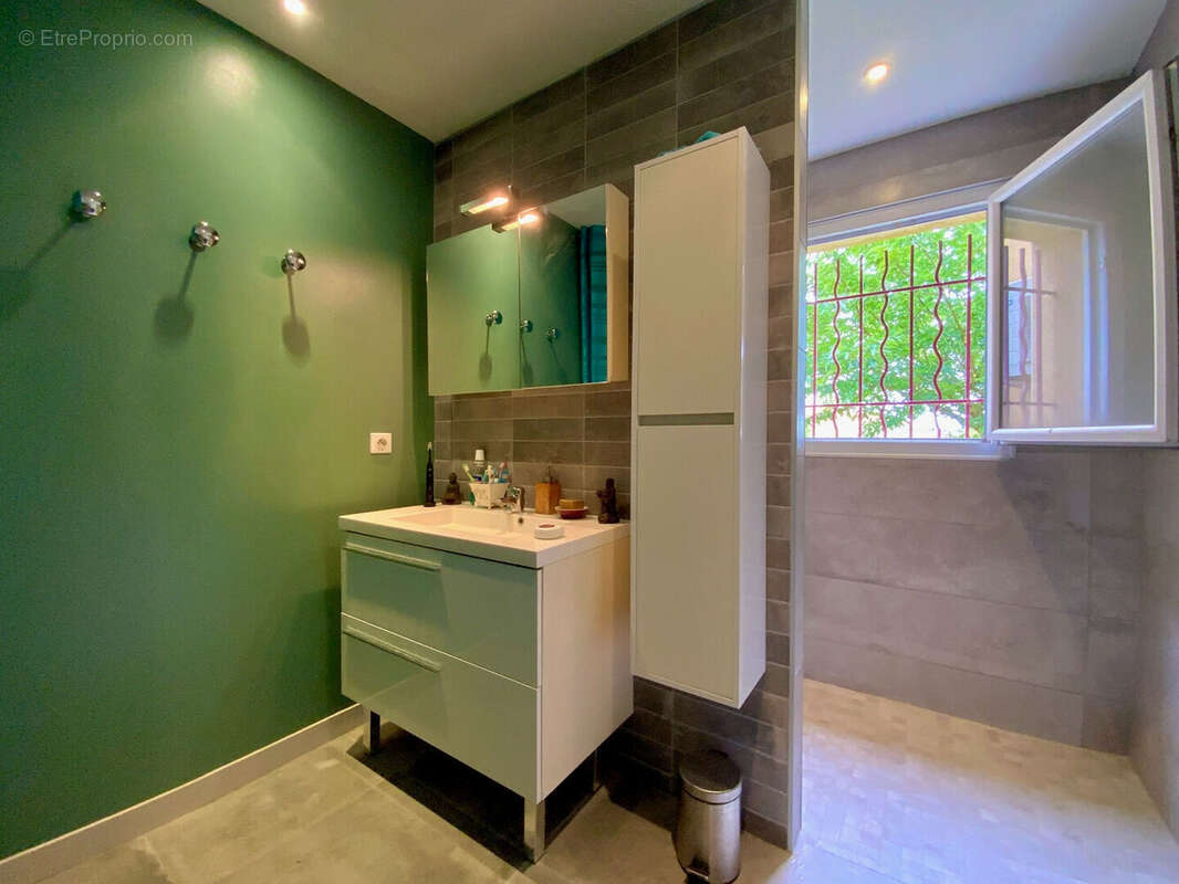 Maison à BARBEZIEUX-SAINT-HILAIRE