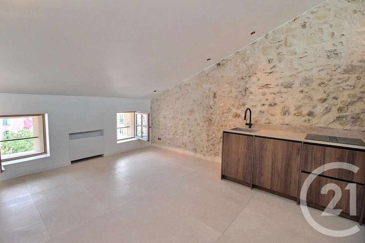 Appartement à VALBONNE