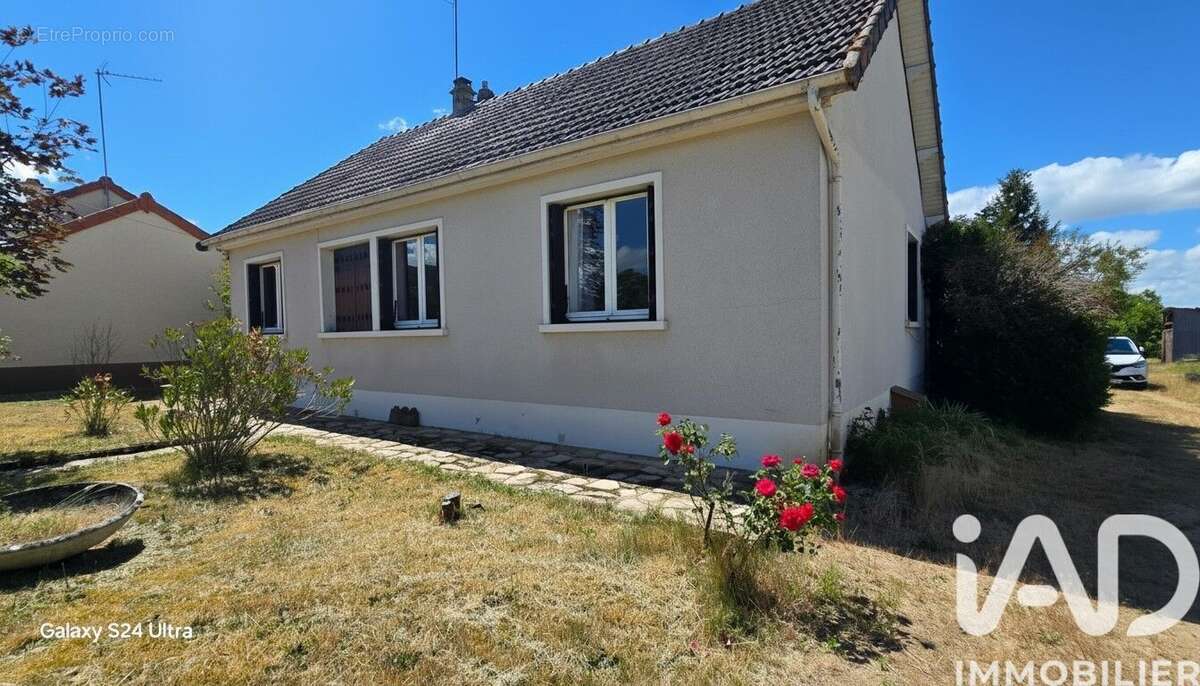 Photo 3 - Maison à LA GUERCHE-SUR-L'AUBOIS