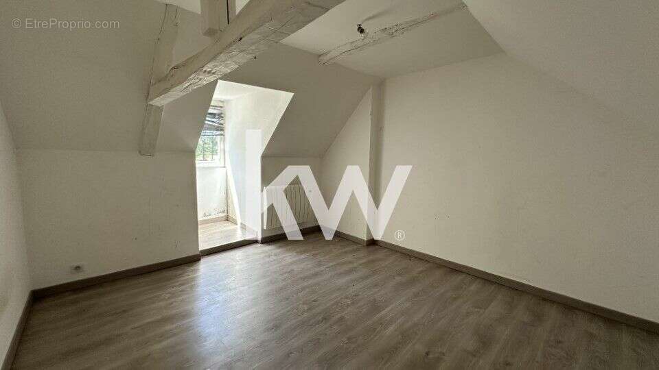 Maison à SAINT-HILAIRE-LES-PLACES