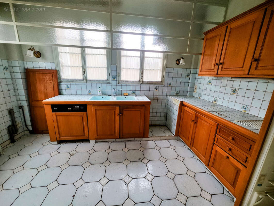 Maison à LE MEE-SUR-SEINE