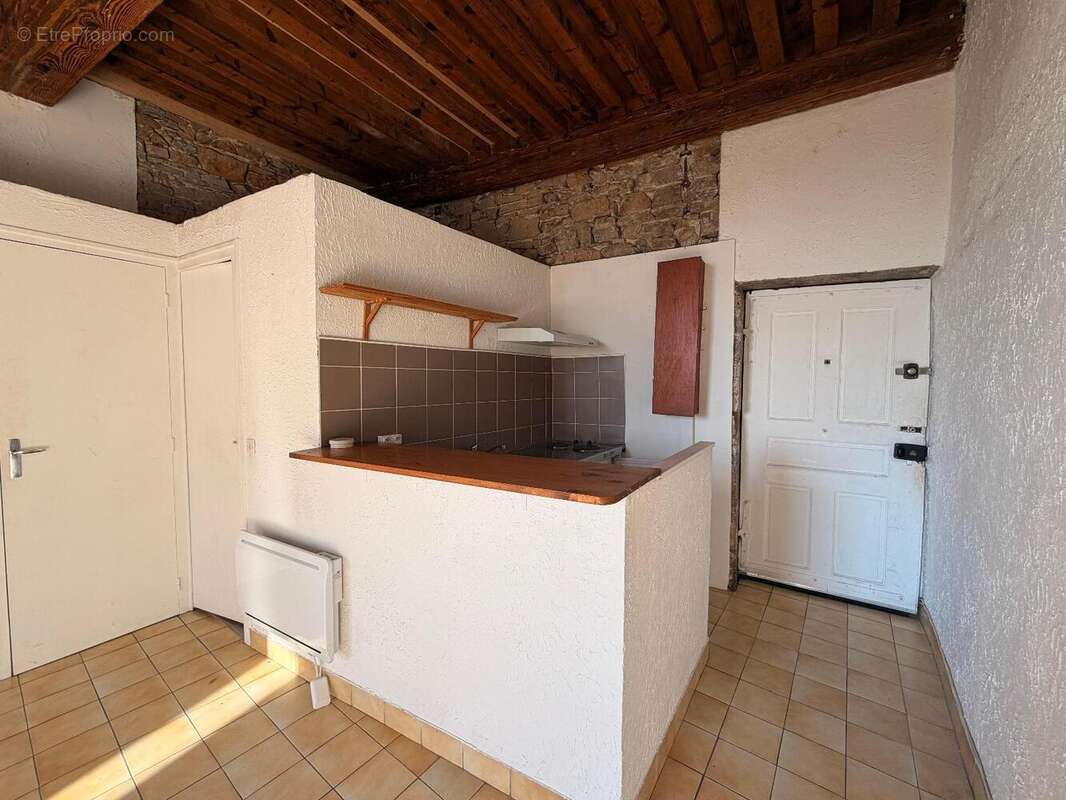   - Appartement à LYON-5E