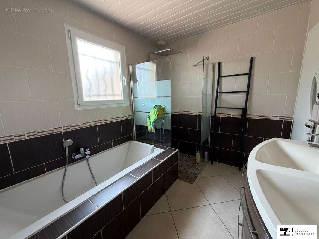 Maison 115 m² à Saint-Clar-De-Riviere  - photo 7