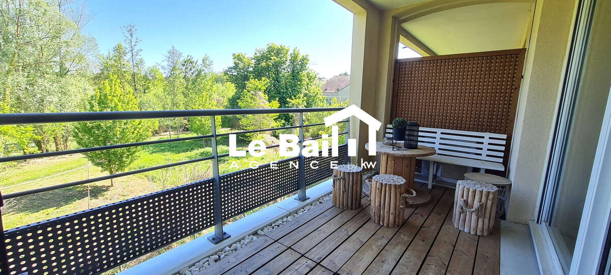 Appartement 74 m² à Osny  - photo 8