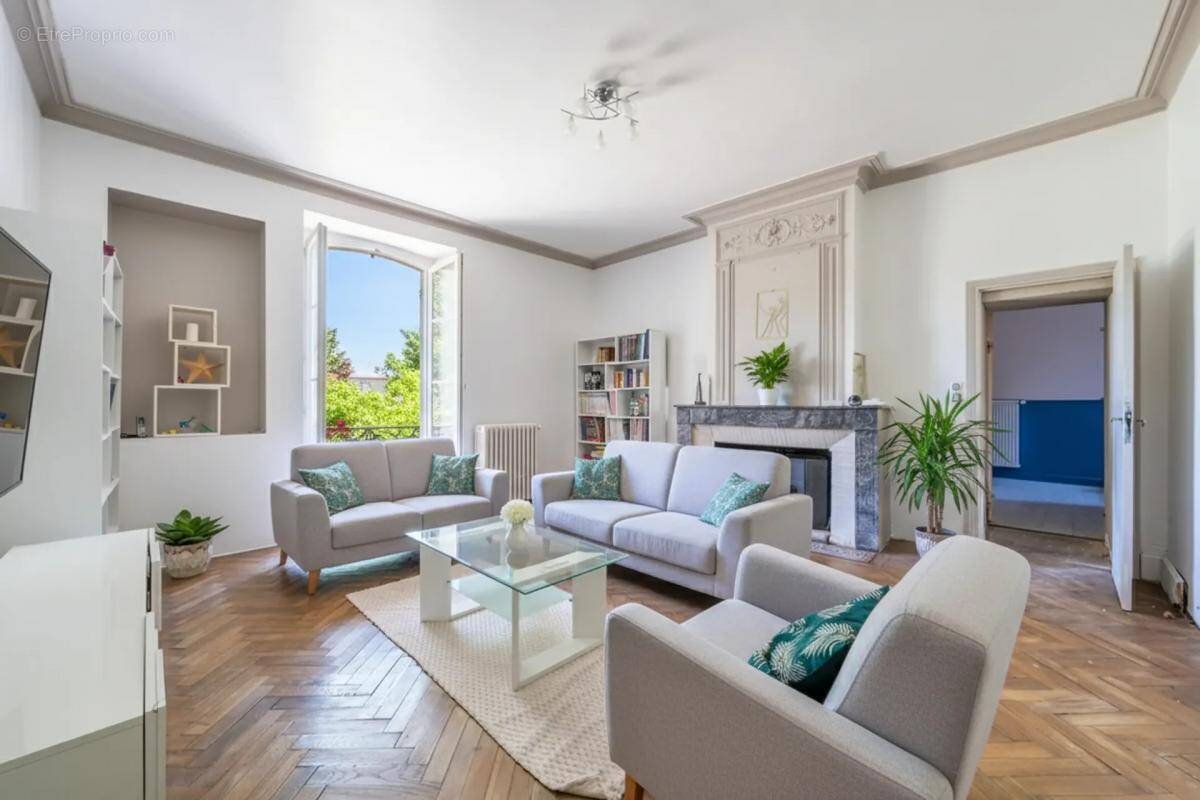 Maison à SAINT-ANDRE-DE-CUBZAC