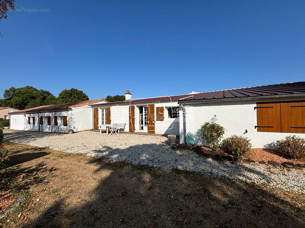 Maison à LE LOROUX-BOTTEREAU