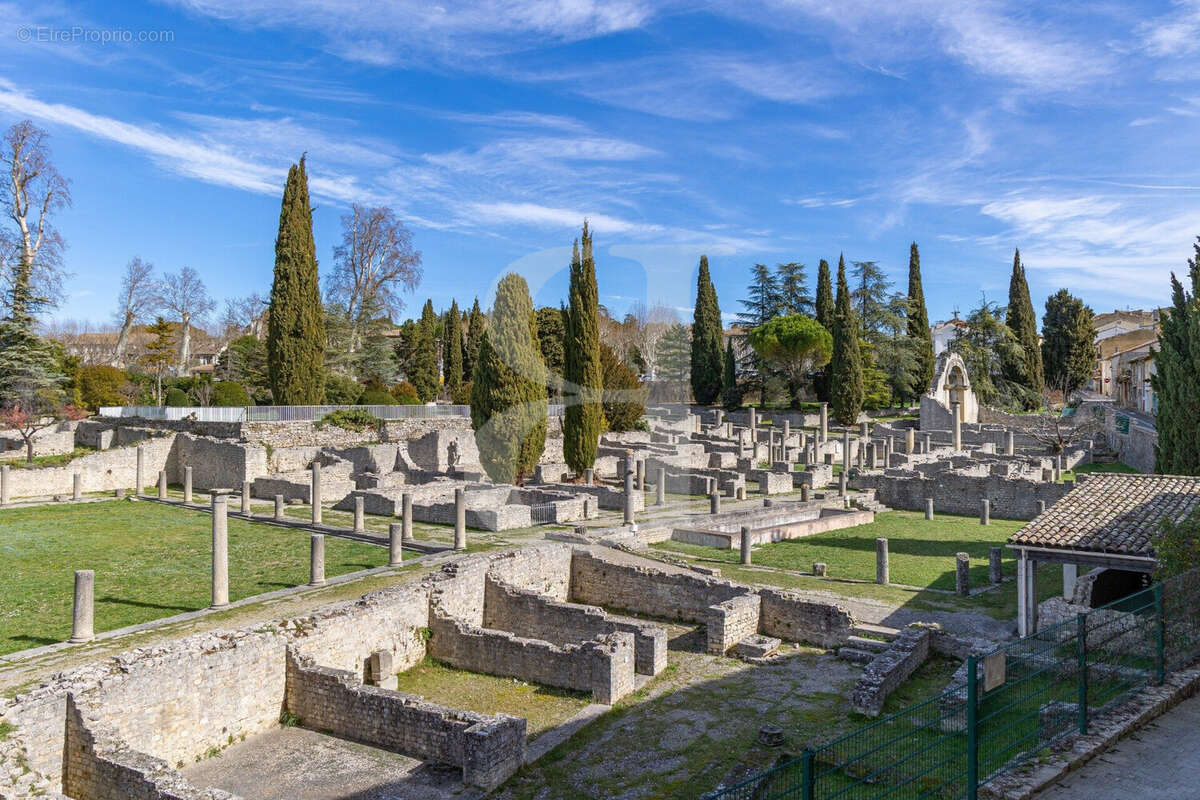 Maison à VAISON-LA-ROMAINE